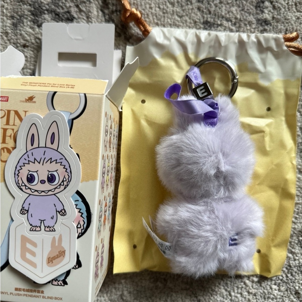 POP MART Labubu Pin for Love Plush Pendant – Opened “E” – 100% Authentic - Picture 2 of 2